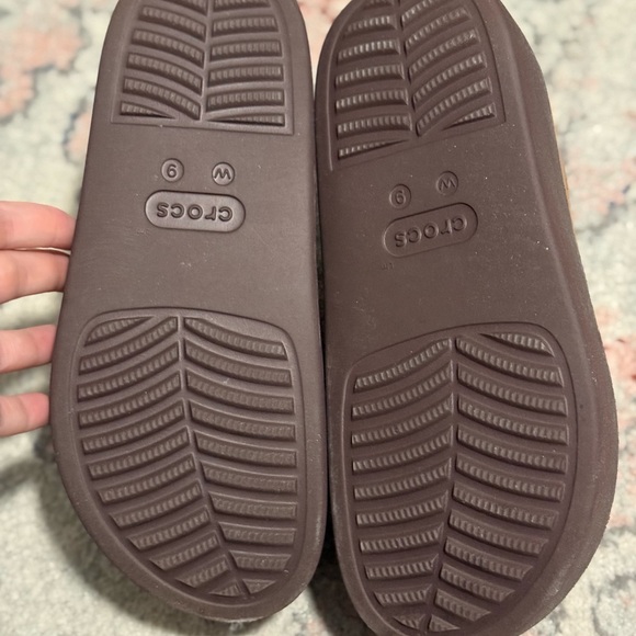 CROCS Dylan Women's Tan Mules - Picture 2 of 2